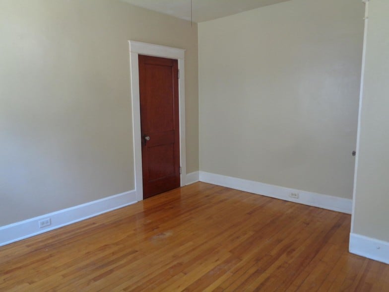 Bedroom with 2 large closets! - 61 North St