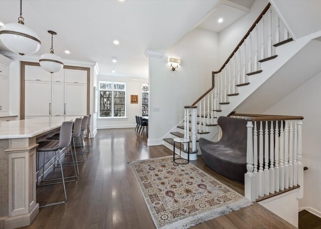 Building Photo - 441 W Deming Pl