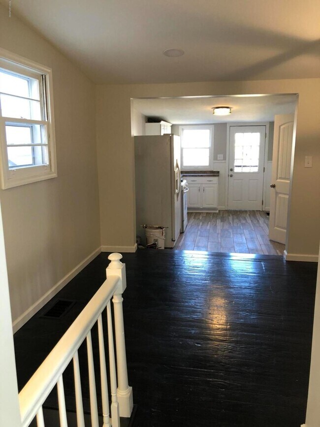 Building Photo - 1523 Christy Ave