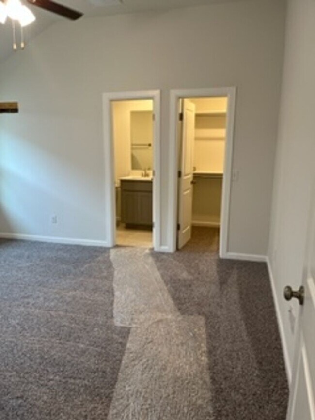 Building Photo - New Home!