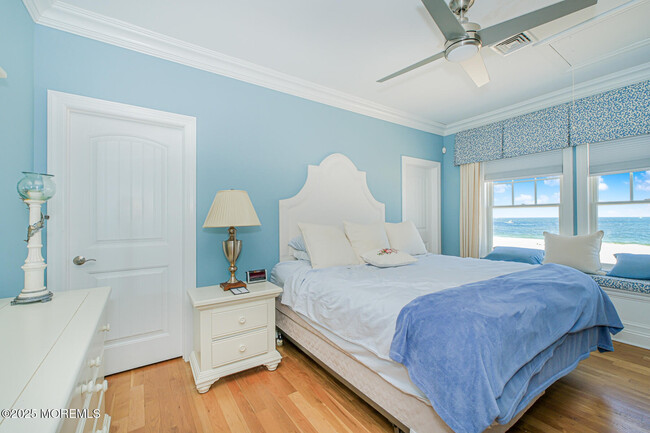 Building Photo - 257 Beach Front