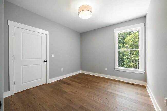 Building Photo - 269 Sentry Oaks