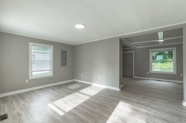 Building Photo - 2 Bedroom Home in East Ridge