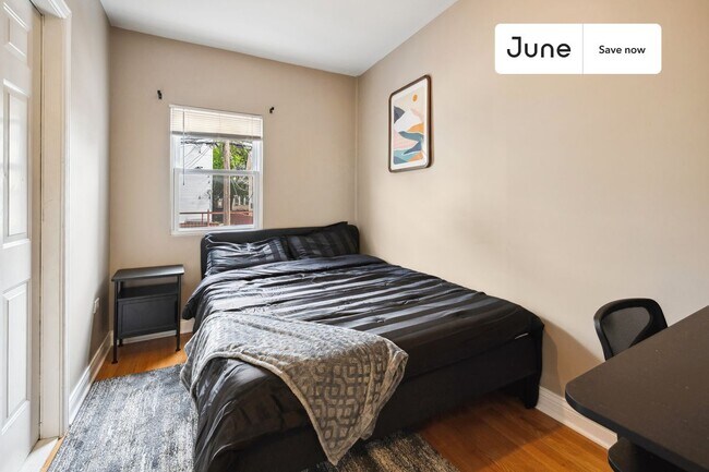 Building Photo - 2848 W Palmer