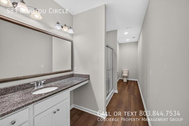 Building Photo - 983 Manitou Cir