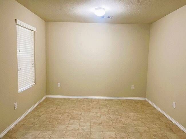 Building Photo - 819 Katydid Ct