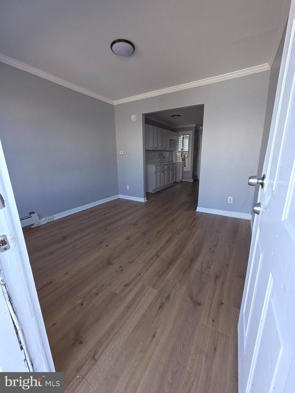 Building Photo - 626 Eisenbrown St