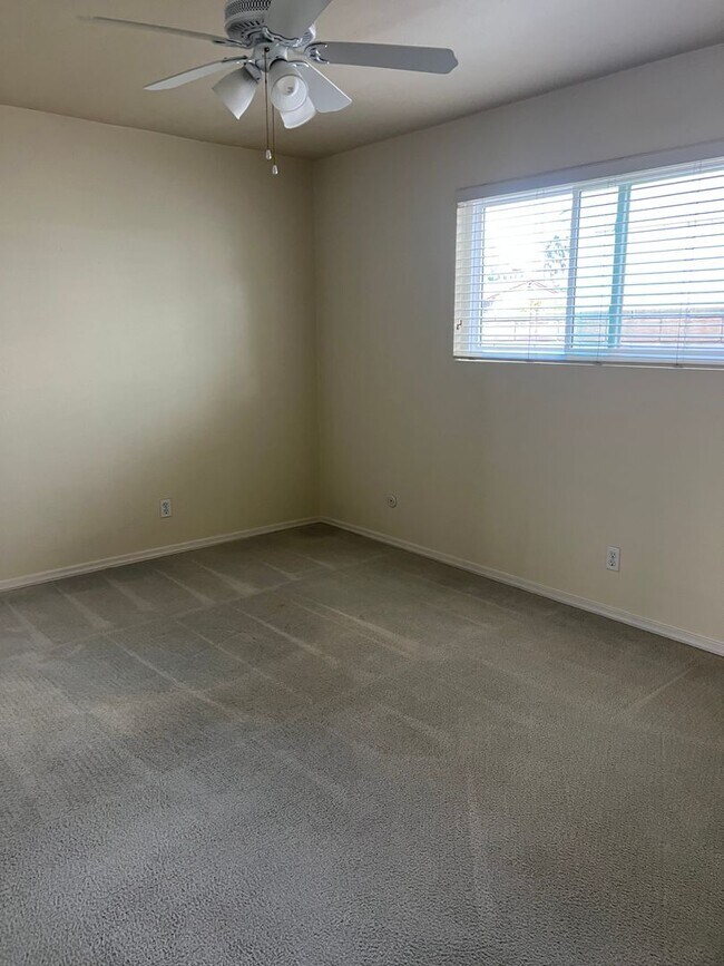 Building Photo - 3 bedroom 2 bath house in Poway