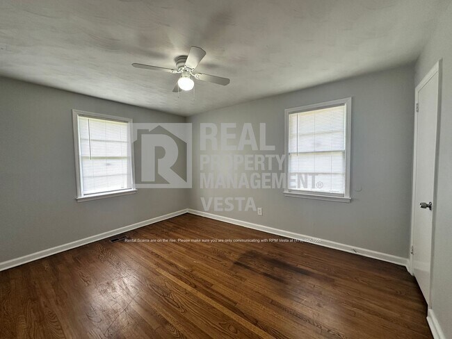 Building Photo - 3257 Ohara Dr S