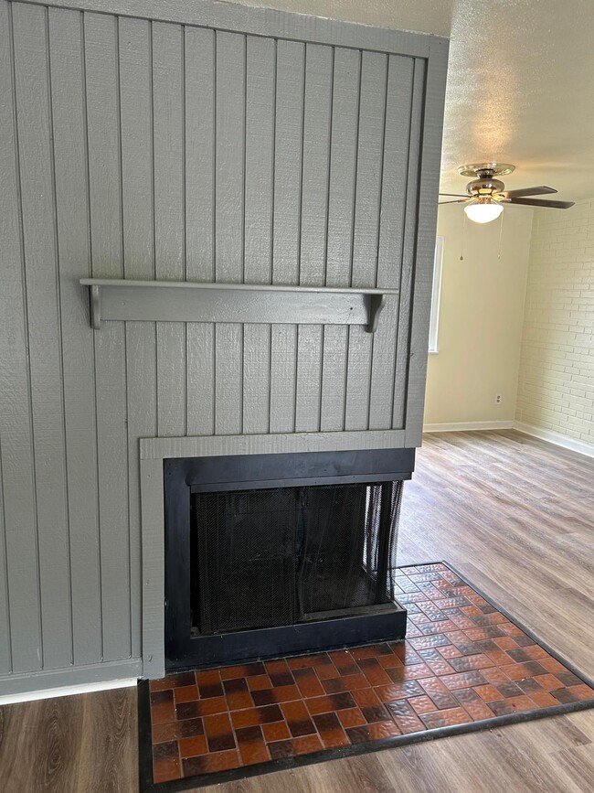 Primary Photo - 3160 Camberly Dr