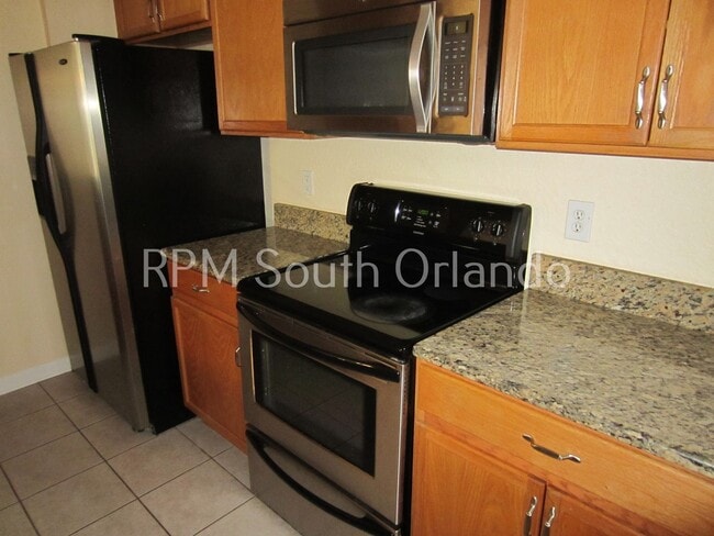 Building Photo - 8660 Buccilli Dr