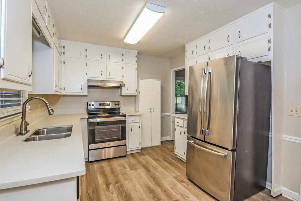 Building Photo - 1111 Realm Ln