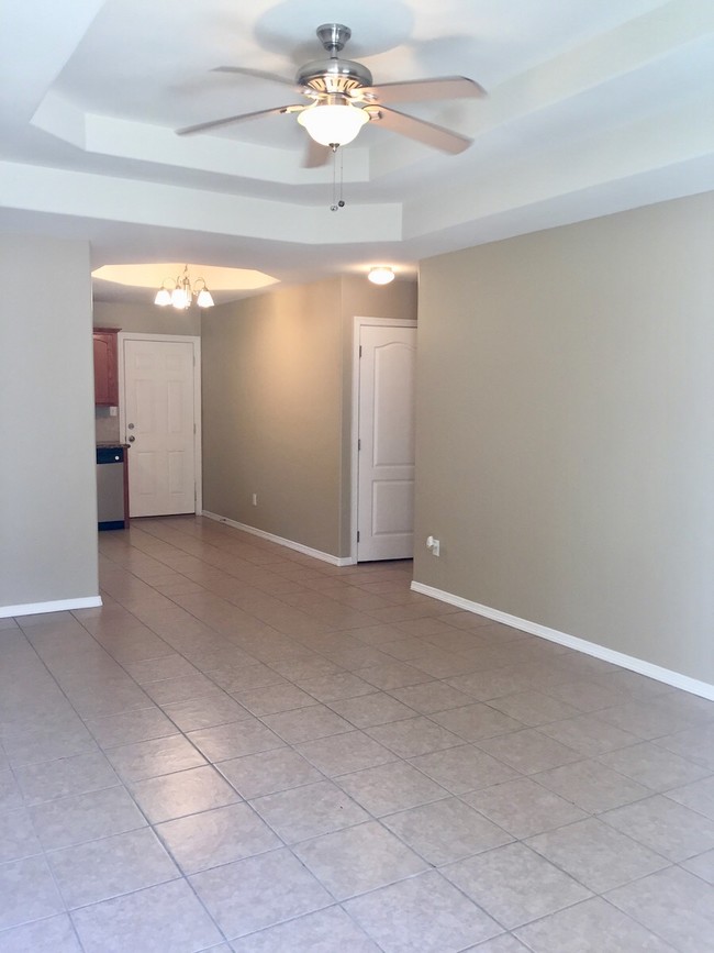 Dining area within kitchen! - 622 Horizon Peak