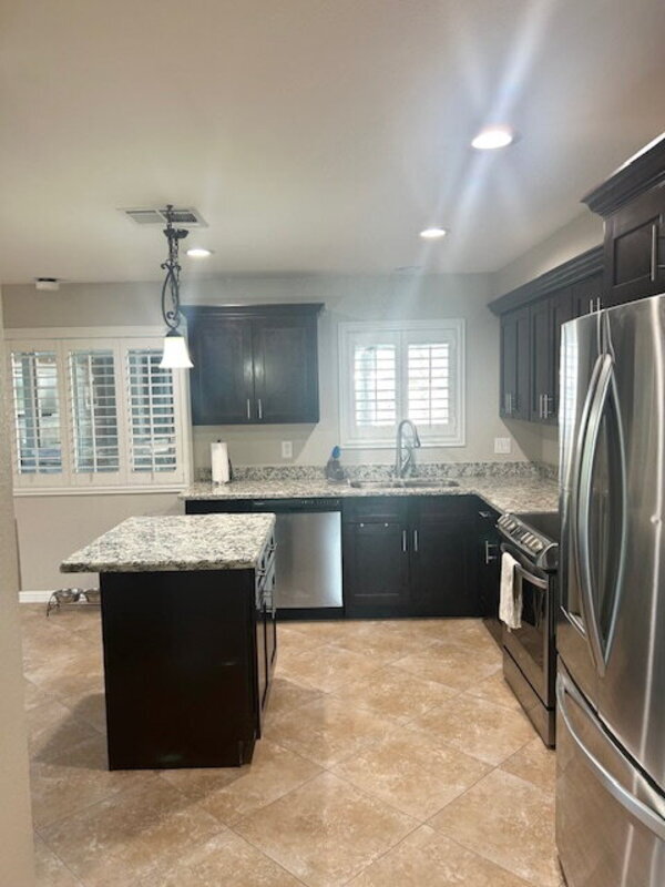 Building Photo - 4037 S Taylor Dr