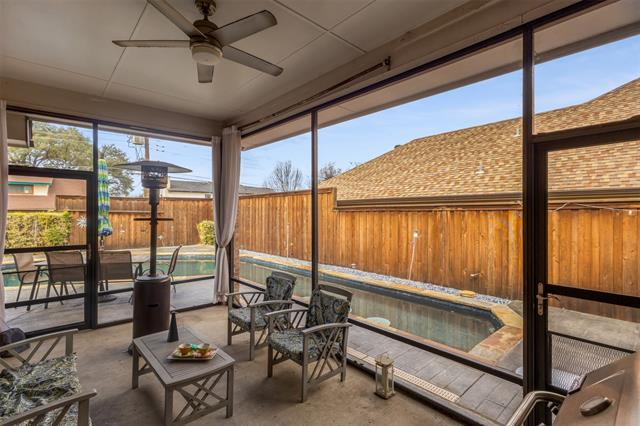 Building Photo - 11123 Manorview Cir