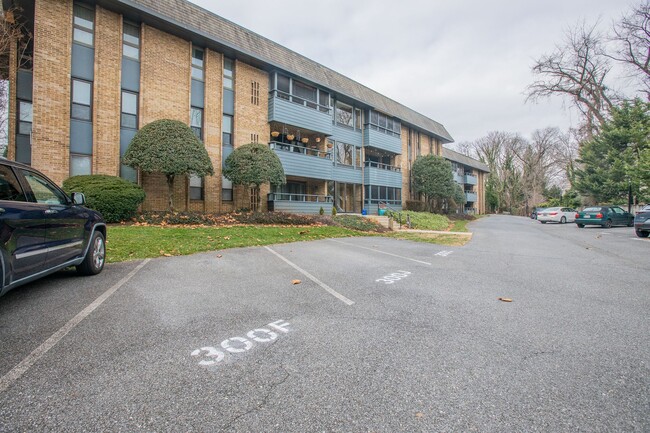 Building Photo - Gorgeous 2 BR/2 BA Condo in Annapolis!