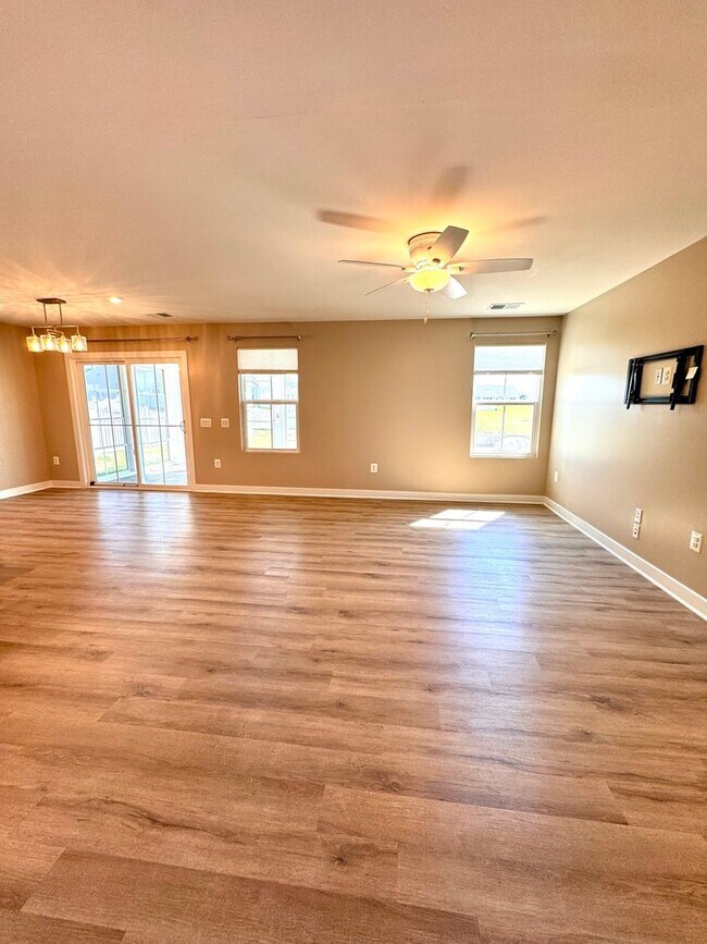 Building Photo - Duplex for Rent in McGaheysville