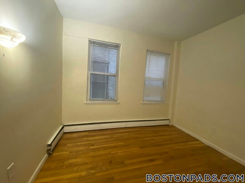 Building Photo - 51 S Huntington Ave