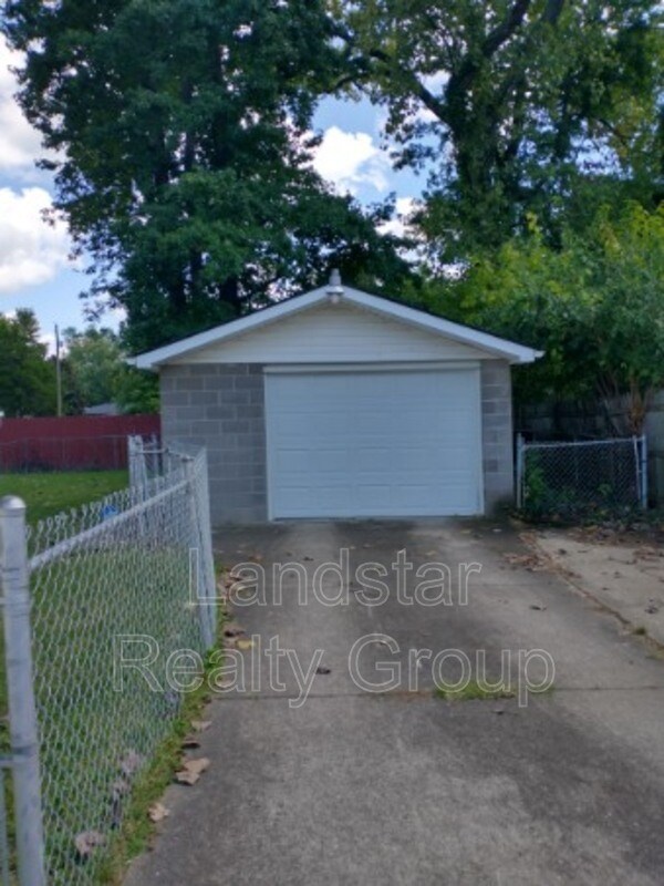 Building Photo - 7507 Gerald Ave