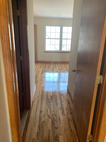 Building Photo - 555 Livingston St