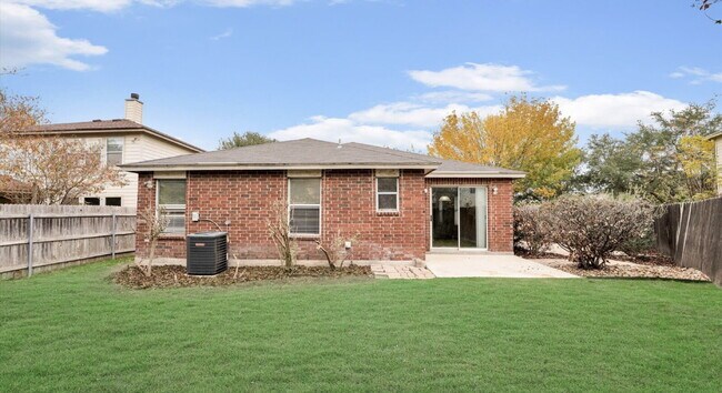 Building Photo - "Charming 3-Bedroom Oasis on Cherokee Blvd with 2 Full Baths – 1425 Sq Ft of Cozy Living in New B...
