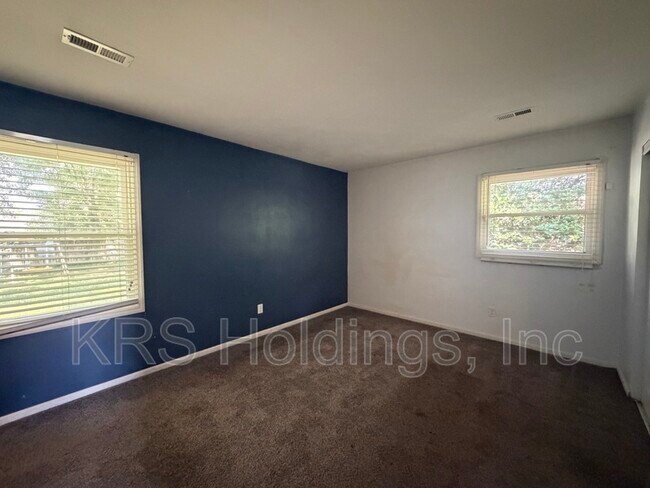 Building Photo - 4508 Regent Dr