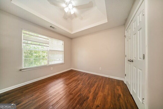 Building Photo - 53 Birchfield Ct