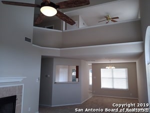 Building Photo - 6114 Lakeview Ct