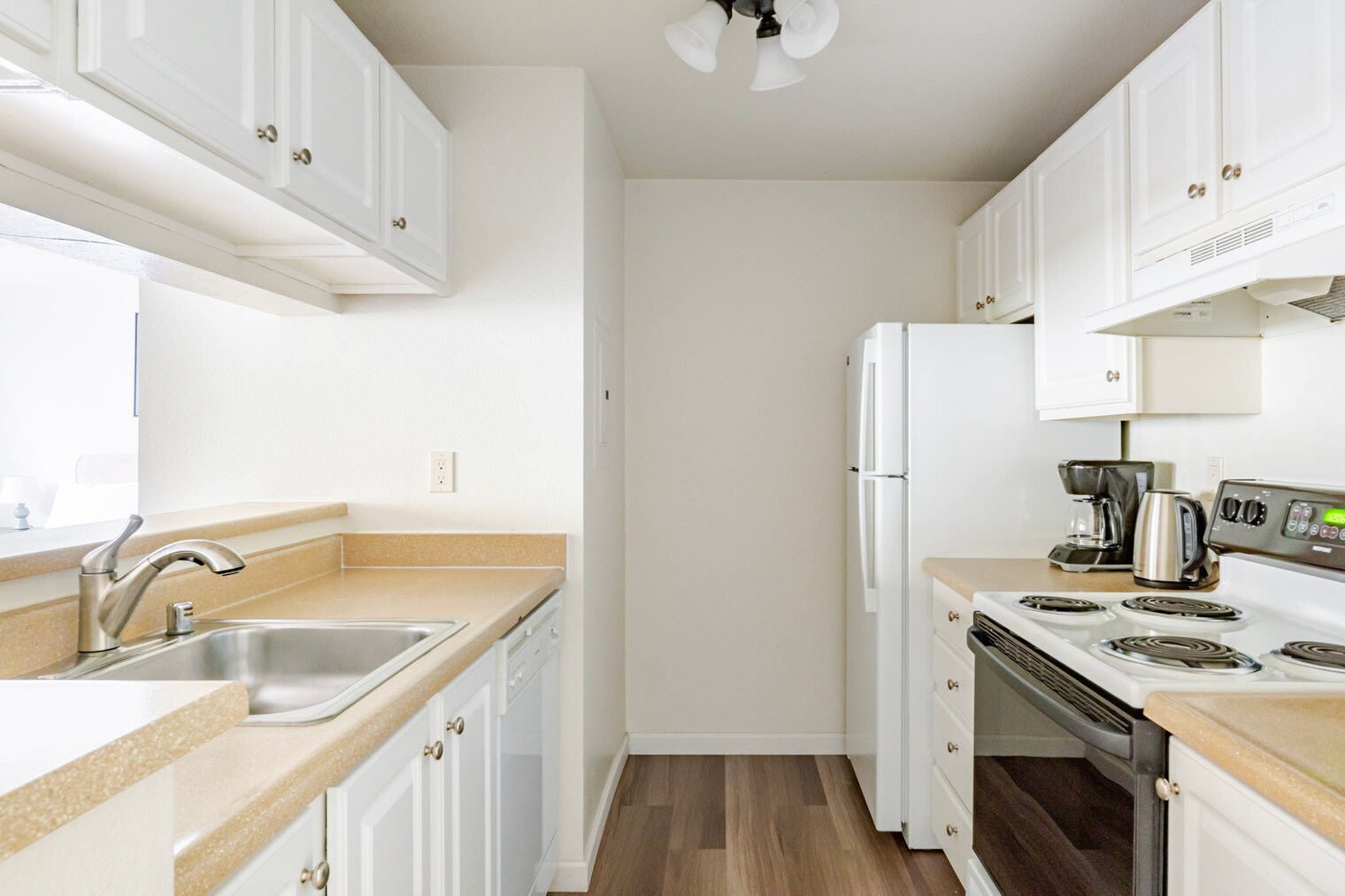 Building Photo - 15606 NE 40th St