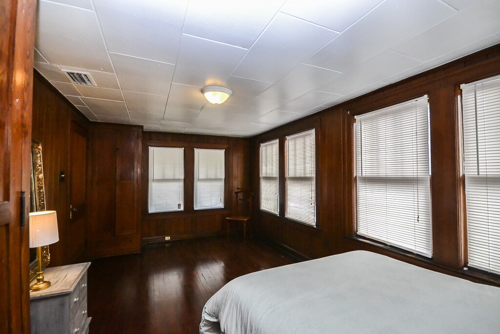 Building Photo - 4259 Saint Johns Ave