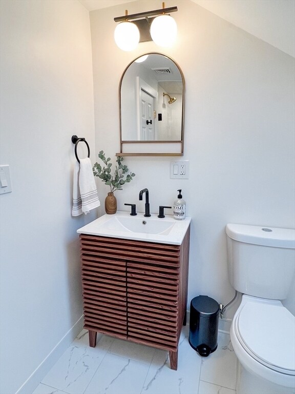 Building Photo - 285 W 5th St