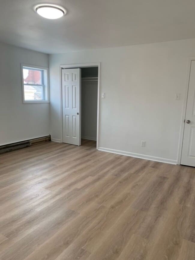 Building Photo - Beautiful 2 bedroom 2 bathroom home in the heart of Bloomfield.