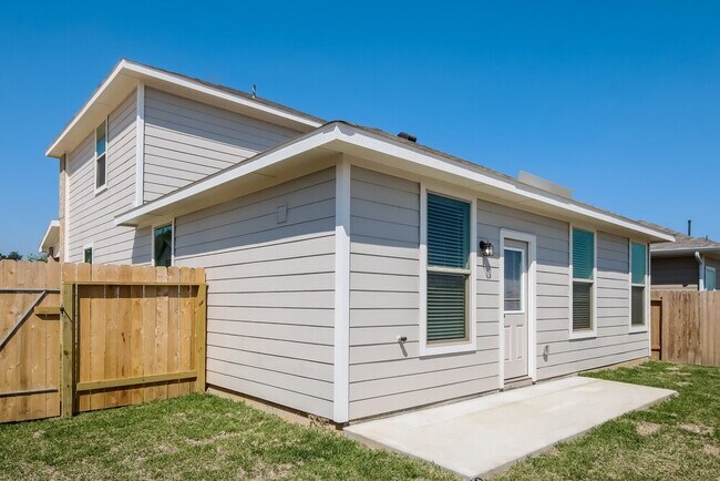 Building Photo - 20975 Endeavor St