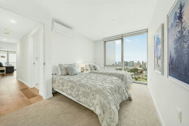 Building Photo - 1500 Rycroft St