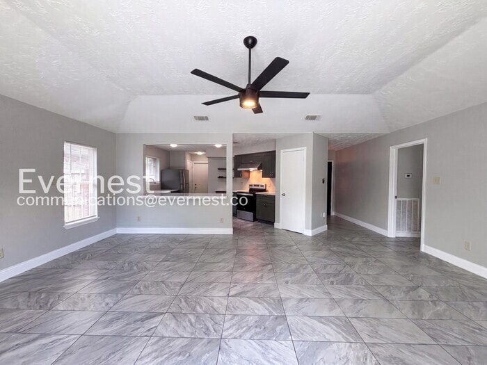 Building Photo - 1334 Willersley Ln