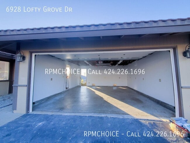 Building Photo - 6928 Lofty Grove Dr