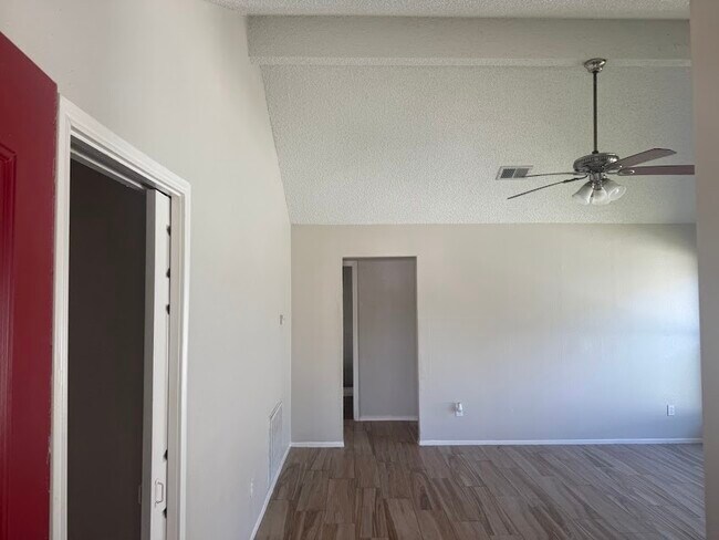 Building Photo - 3114 Clear Wing Ct