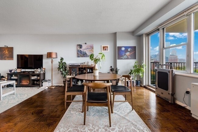 Building Photo - 151 Tremont St