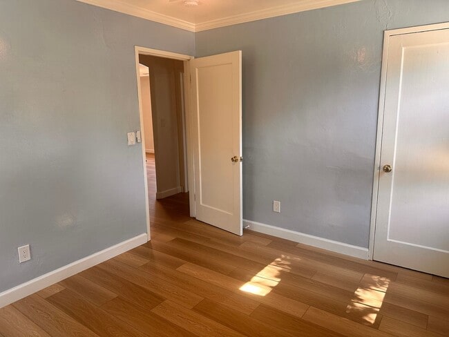 Building Photo - 3BD/1BA Home in Lovely Westwood Neighborhood