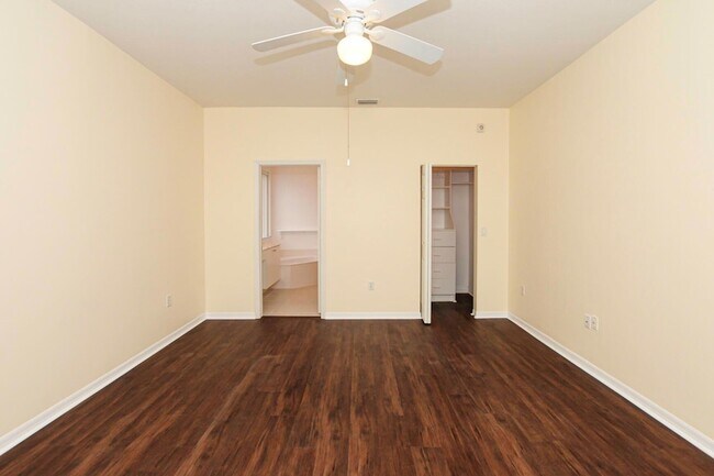 Building Photo - 522 SW Indian Key Dr