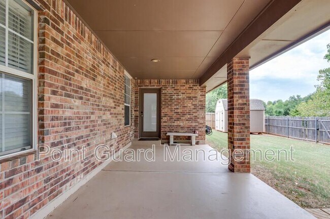 Building Photo - 10517 Queensbury Dr