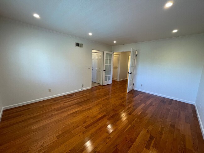 Building Photo - Beautiful home with pool in Cupertino, Available Soon!