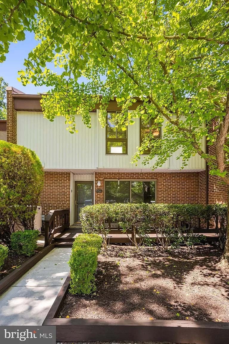 Building Photo - 2143 Colts Neck Ct