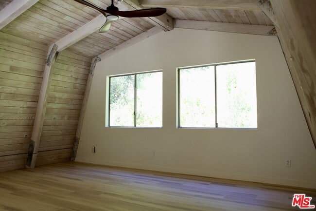 Building Photo - 1578 Topanga Skyline Dr