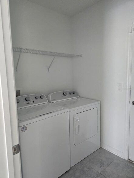 Building Photo - 2330 Amorie Dr