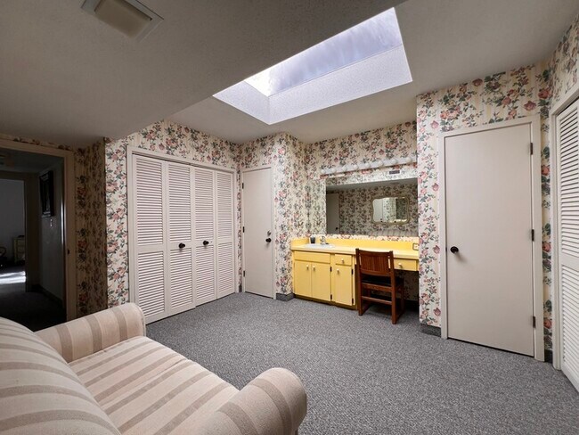Building Photo - Grenelefe/Country Homes Community