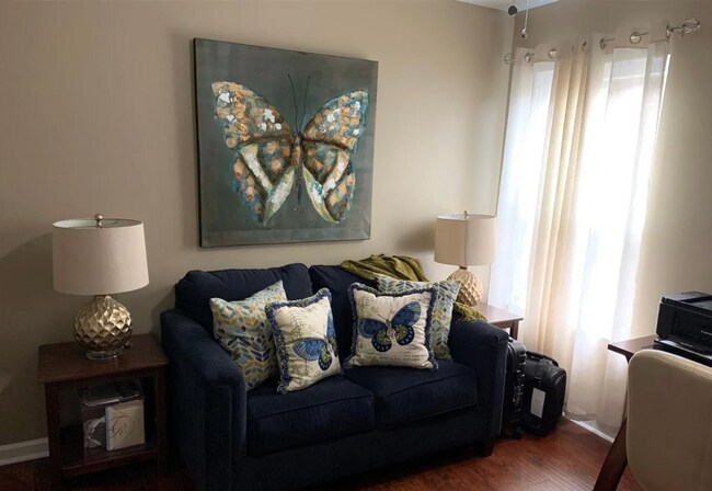 Building Photo - Luxurious 3 bedroom 2 bath home in the Heart of Baton Rouge!