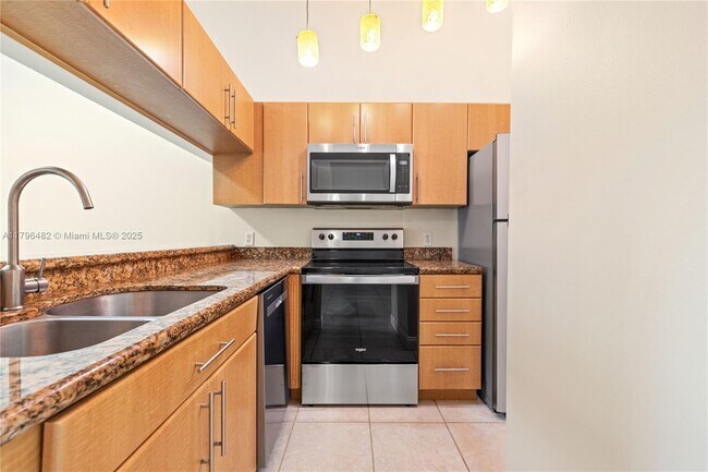 Building Photo - 958 Coral Club Dr
