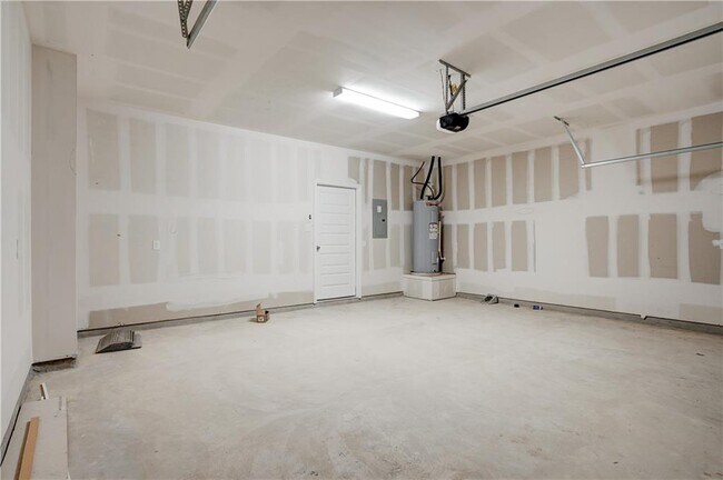 Building Photo - 309 Unforgiven Ln