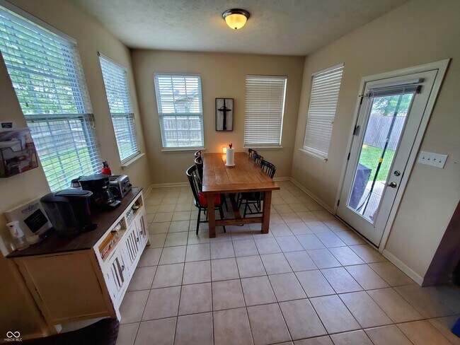 Building Photo - 1744 Cold Springs Dr